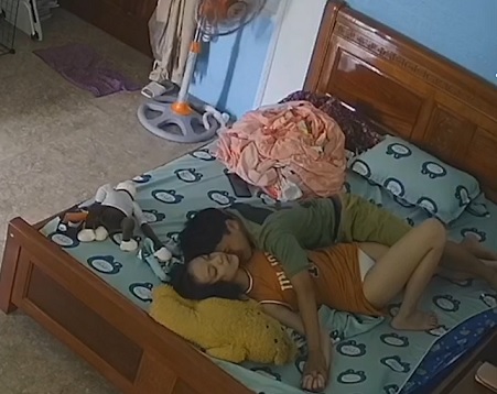 Poster of Mối tình ngang trái cùng em gái
